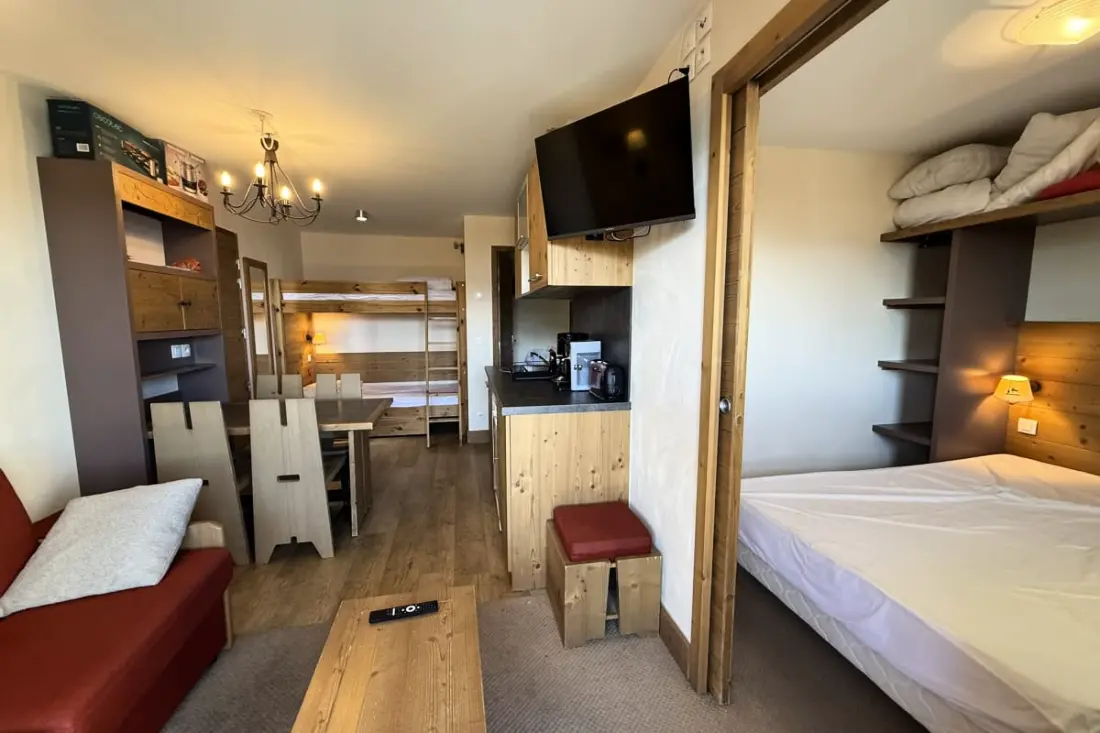 Résidence Risoul • T2 5 Pers • Piscine Et Sauna • Skis Aux Pieds