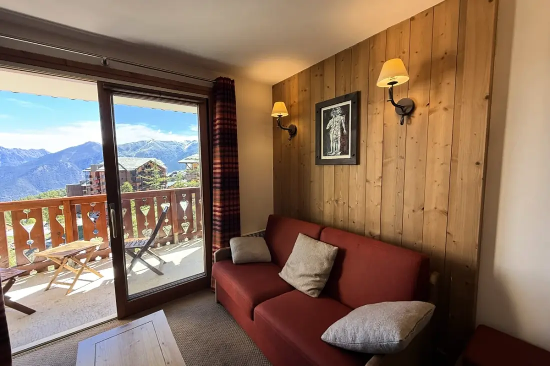 Résidence Risoul • T2 5 Pers • Piscine Et Sauna • Skis Aux Pieds