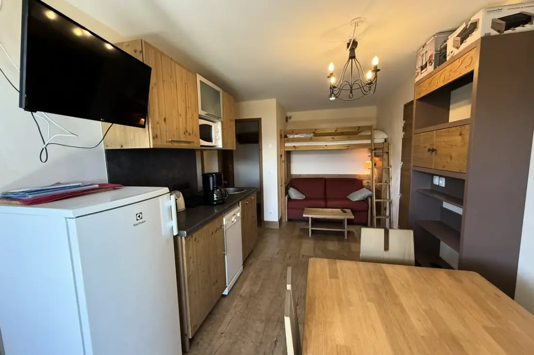 Résidence Risoul • T2 5 Pers • Piscine Et Sauna • Skis Aux Pieds