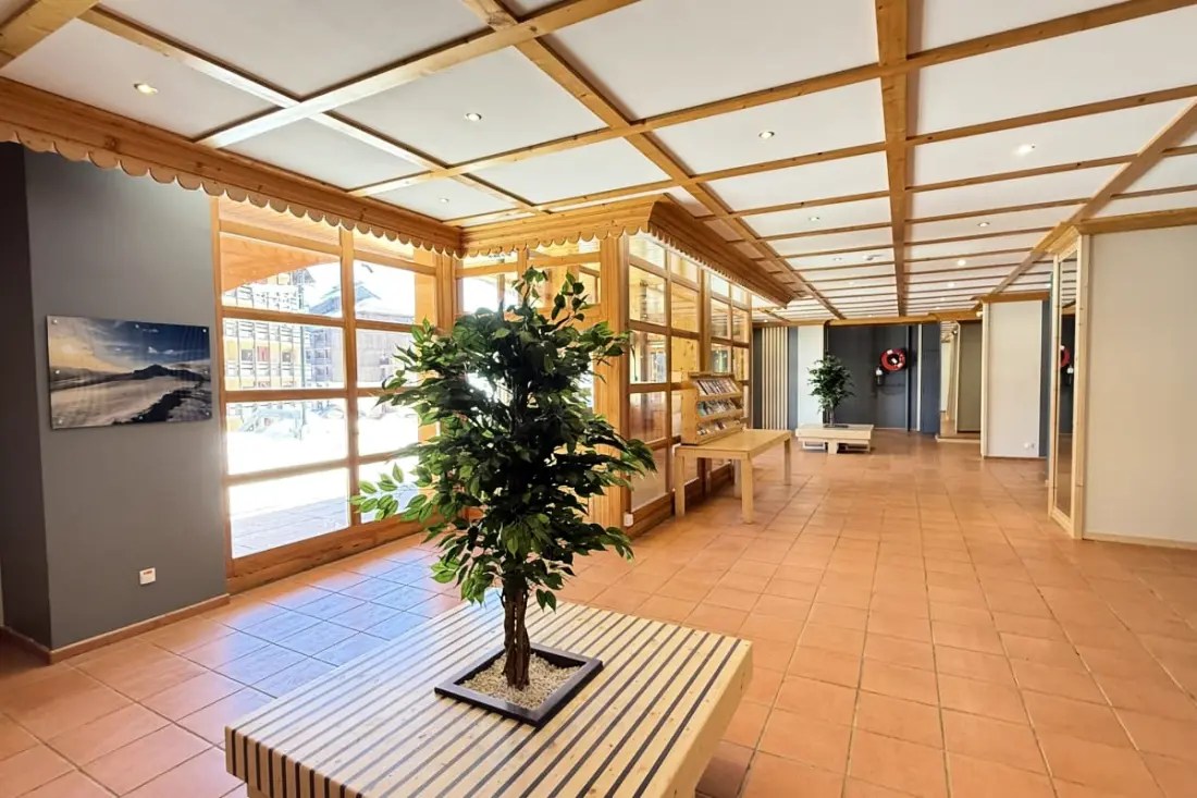 Résidence Risoul • T2 6 Pers • Piscine Et Sauna • Proche Pistes