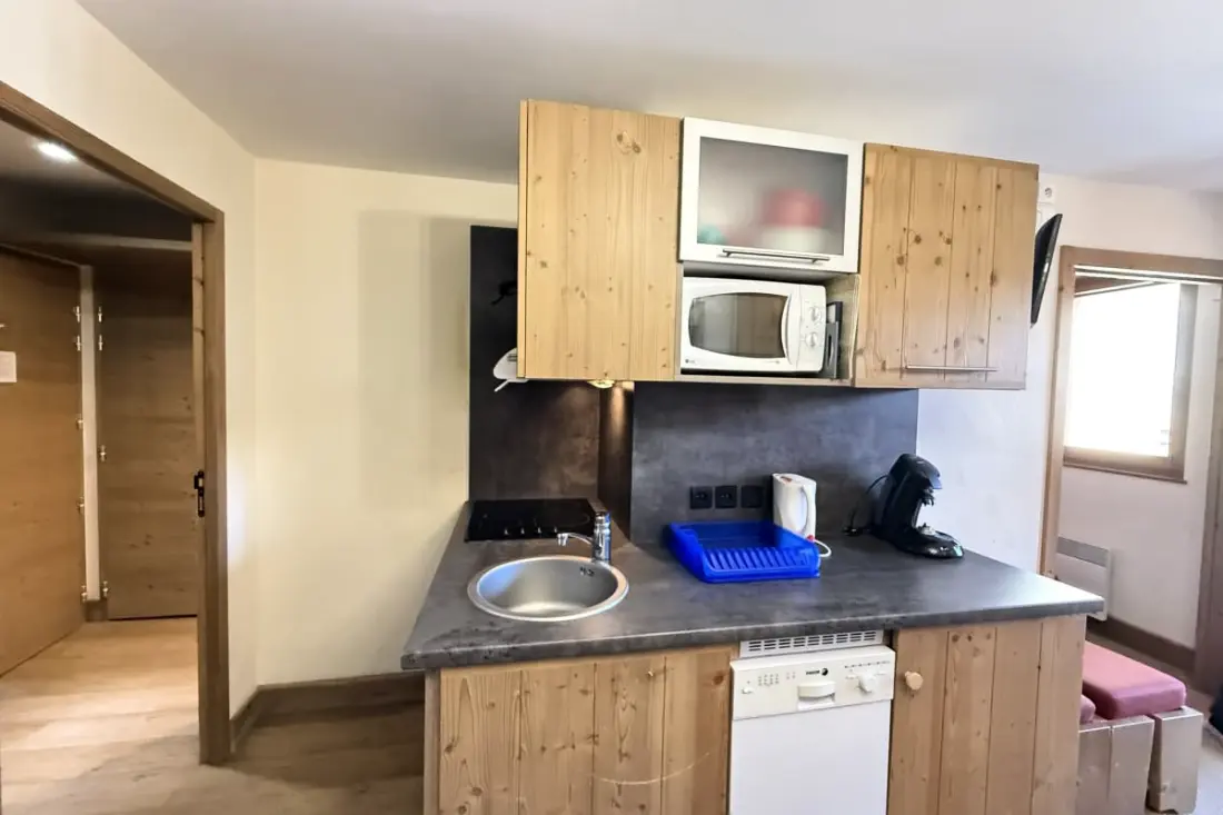 Résidence Risoul • T2 6 Pers • Piscine Et Sauna • Skis Aux Pieds