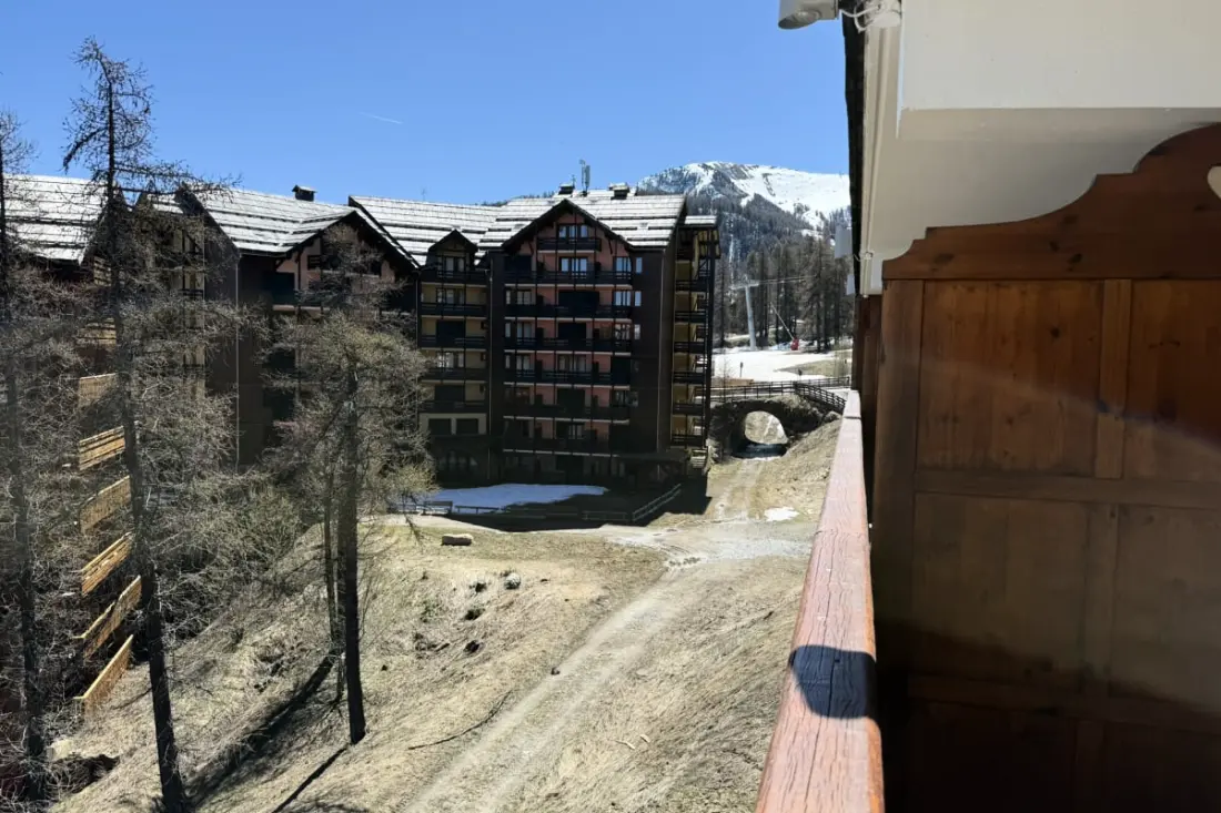 Résidence Risoul • T2 6 Pers • Piscine Et Sauna • Skis Aux Pieds