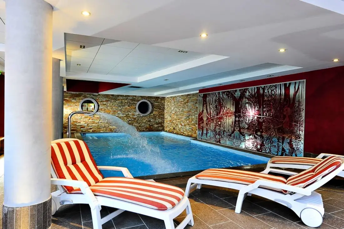 Résidence Risoul • T2 6 Pers • Piscine Et Sauna • Skis Aux Pieds
