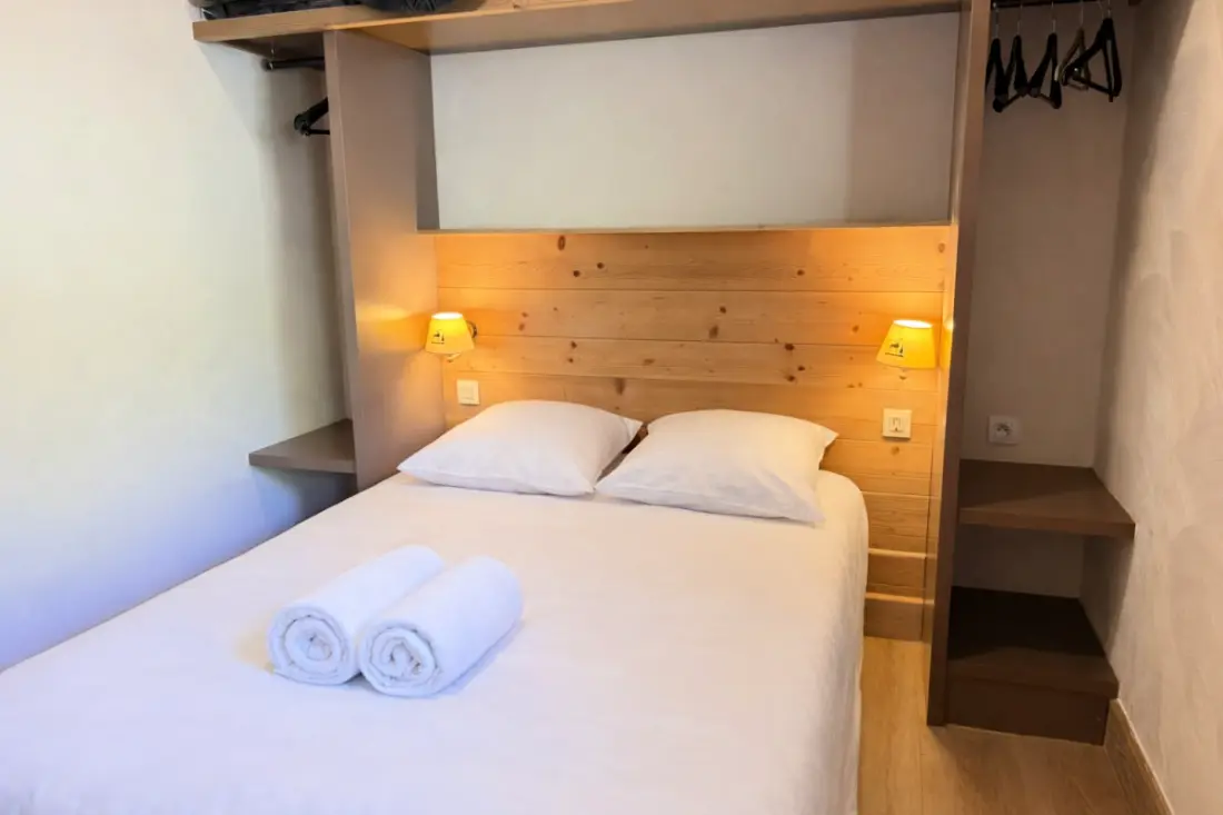 Résidence Risoul • T2 6 Pers • Piscine Et Sauna • Skis Aux Pieds