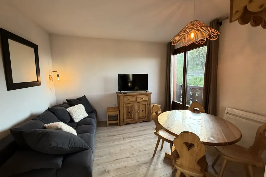 Résidence Risoul :t2 4-6 Pers - Balcon Piscine Sauna