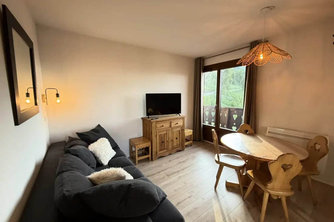 Résidence Risoul :t2 4-6 Pers - Balcon Piscine Sauna
