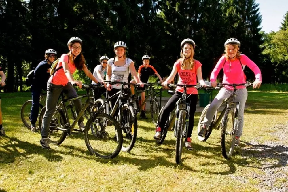 1-ouder camping Au Bord de l'Ourthe 2 étoiles★★