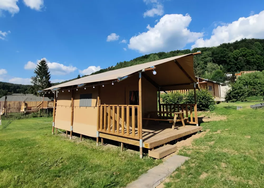 1-ouder camping Au Bord de l'Ourthe 2 étoiles★★