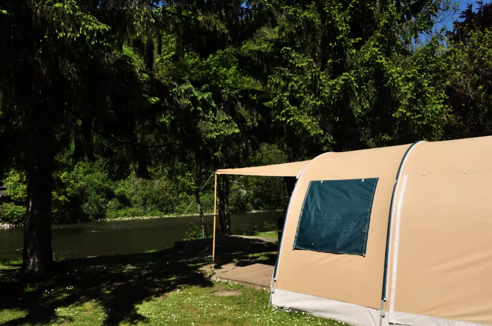 1-ouder camping Au Bord de l'Ourthe 2 étoiles★★