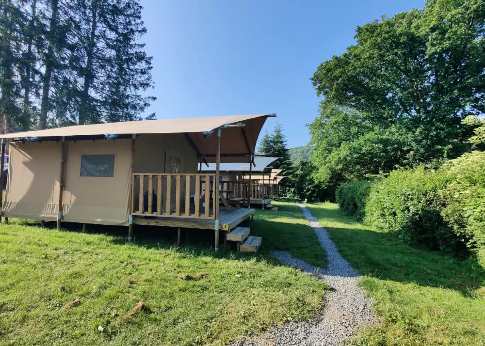 1-ouder camping Au Bord de l'Ourthe 2 étoiles★★