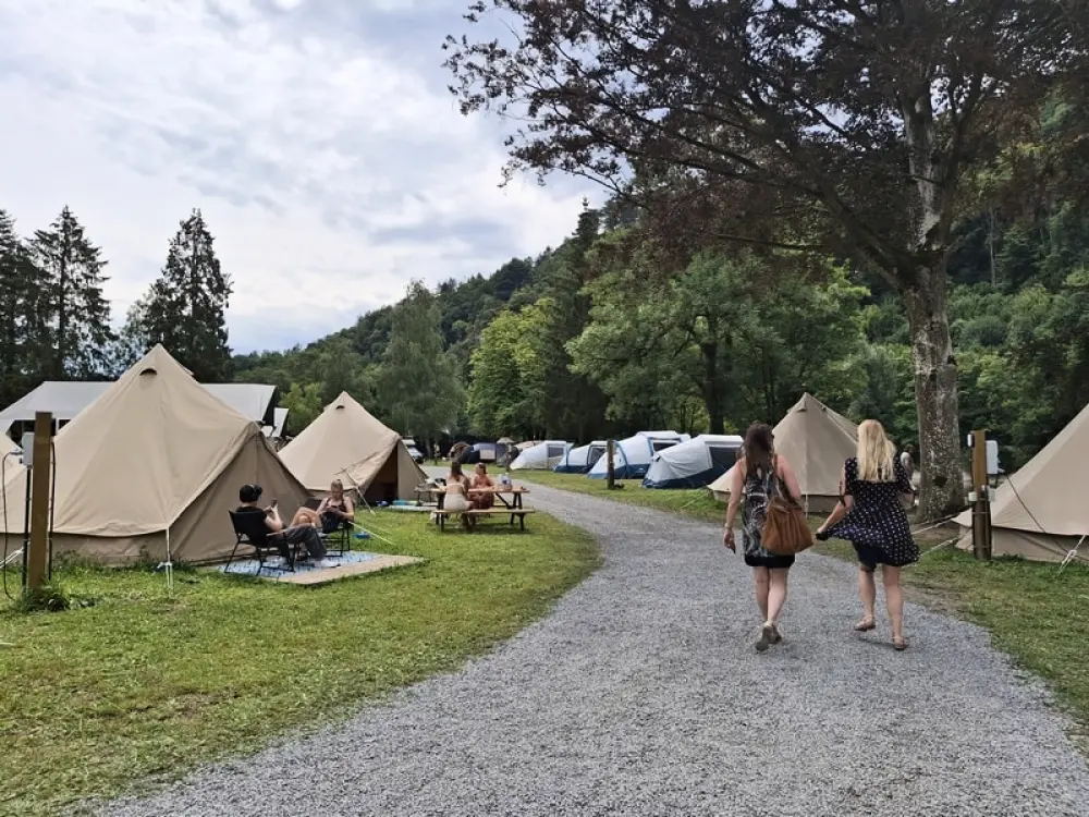1-ouder camping Au Bord de l'Ourthe 2 étoiles★★