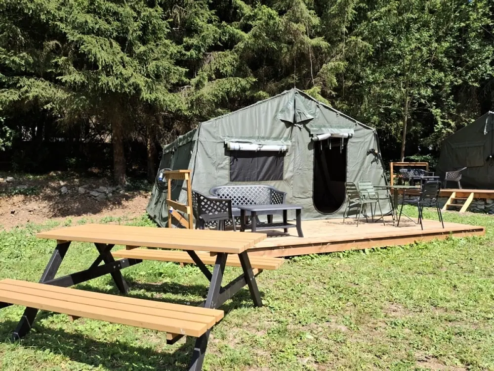 1-ouder camping Au Bord de l'Ourthe 2 étoiles★★