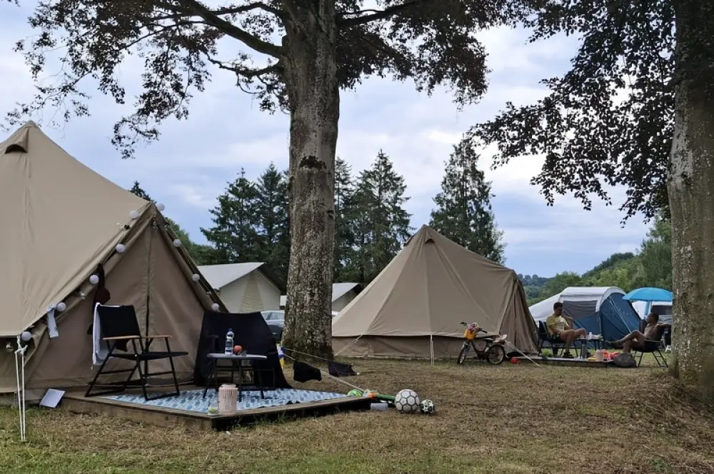 1-ouder camping Au Bord de l'Ourthe 2 étoiles★★