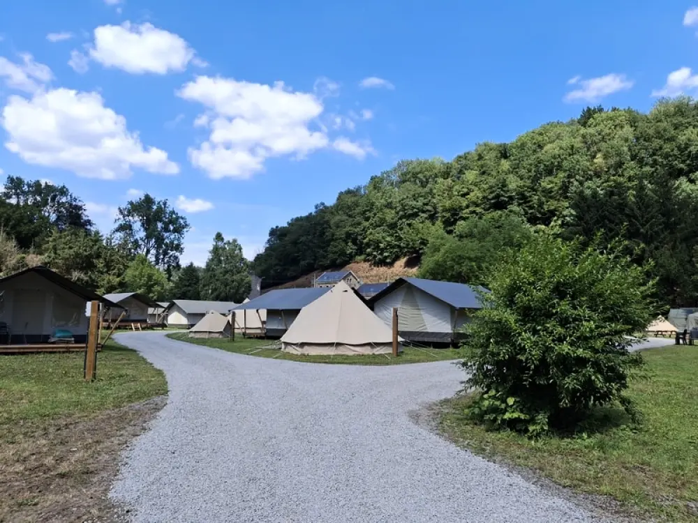 1-ouder camping Au Bord de l'Ourthe 2 étoiles★★