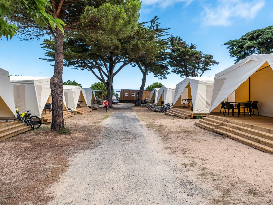 Flower Camping  Village Platin-Redoute 3 étoiles★★★