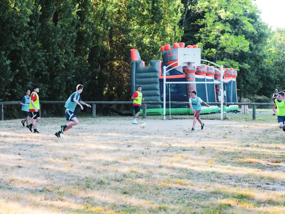 Camping Château de Fonrives