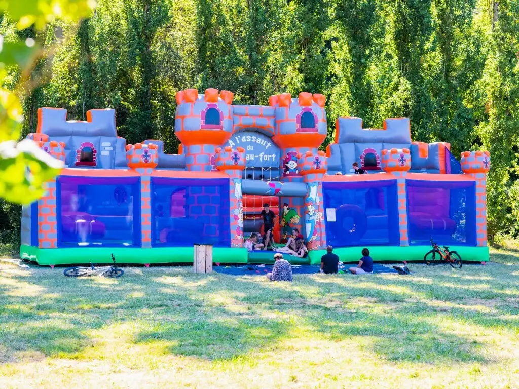 Camping Château de Fonrives