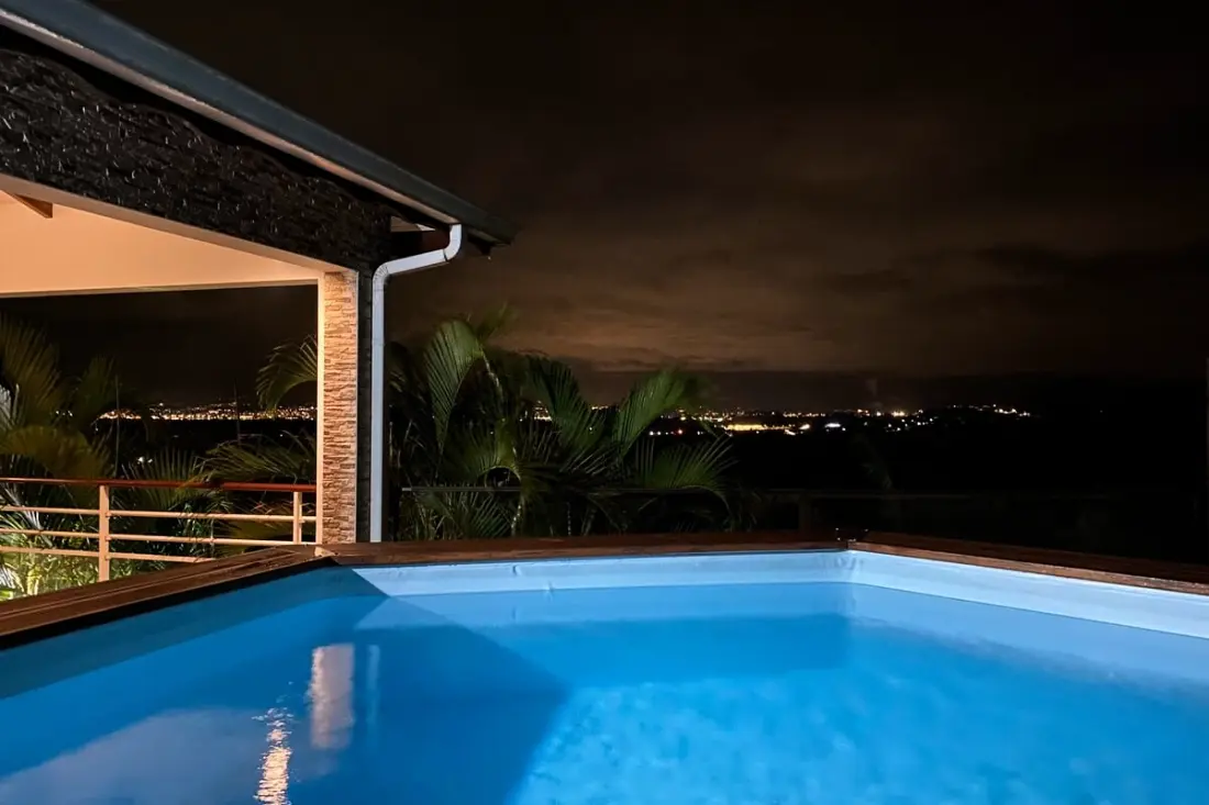 972d3 - Villa De 240m2 - Piscine - 5 Chambres