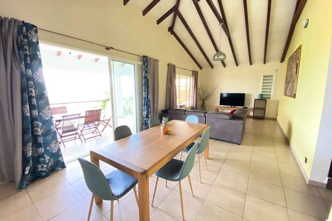 972d3 - Villa De 240m2 - Piscine - 5 Chambres