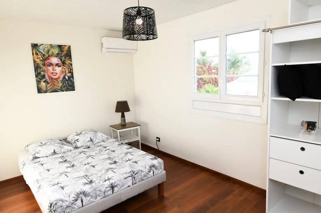 972d3 - Villa De 240m2 - Piscine - 5 Chambres