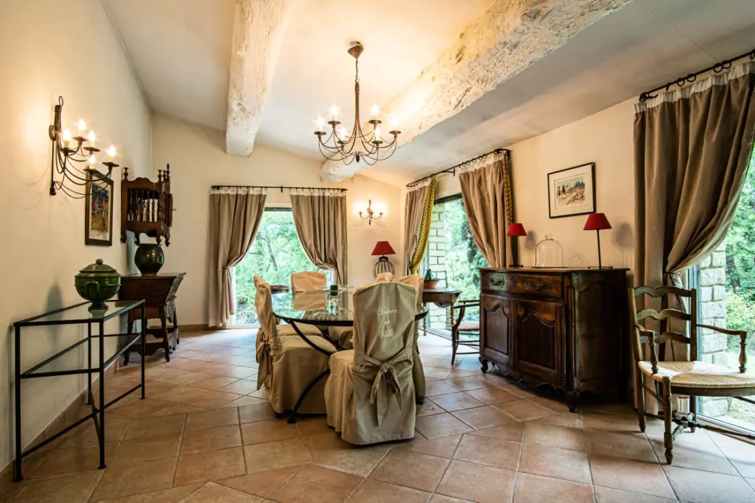 Propriété D'exception Au Coeur Du Luberon