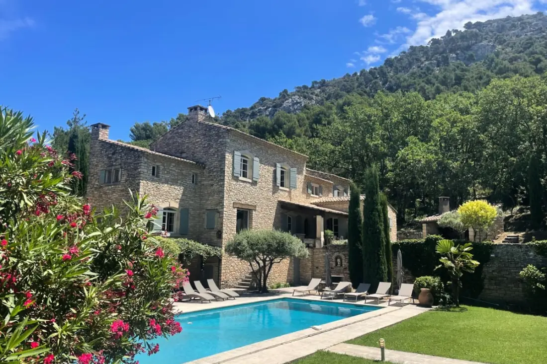 Propriété D'exception Au Coeur Du Luberon