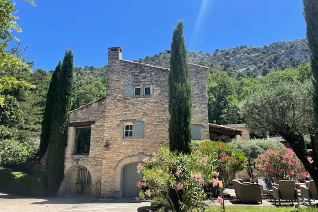Propriété D'exception Au Coeur Du Luberon