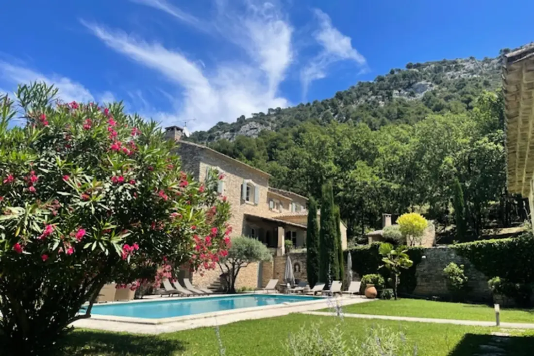 Propriété D'exception Au Coeur Du Luberon