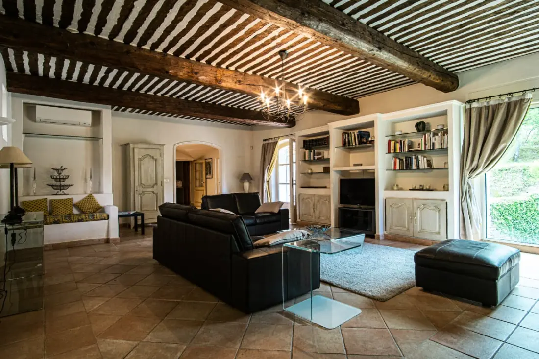 Propriété D'exception Au Coeur Du Luberon