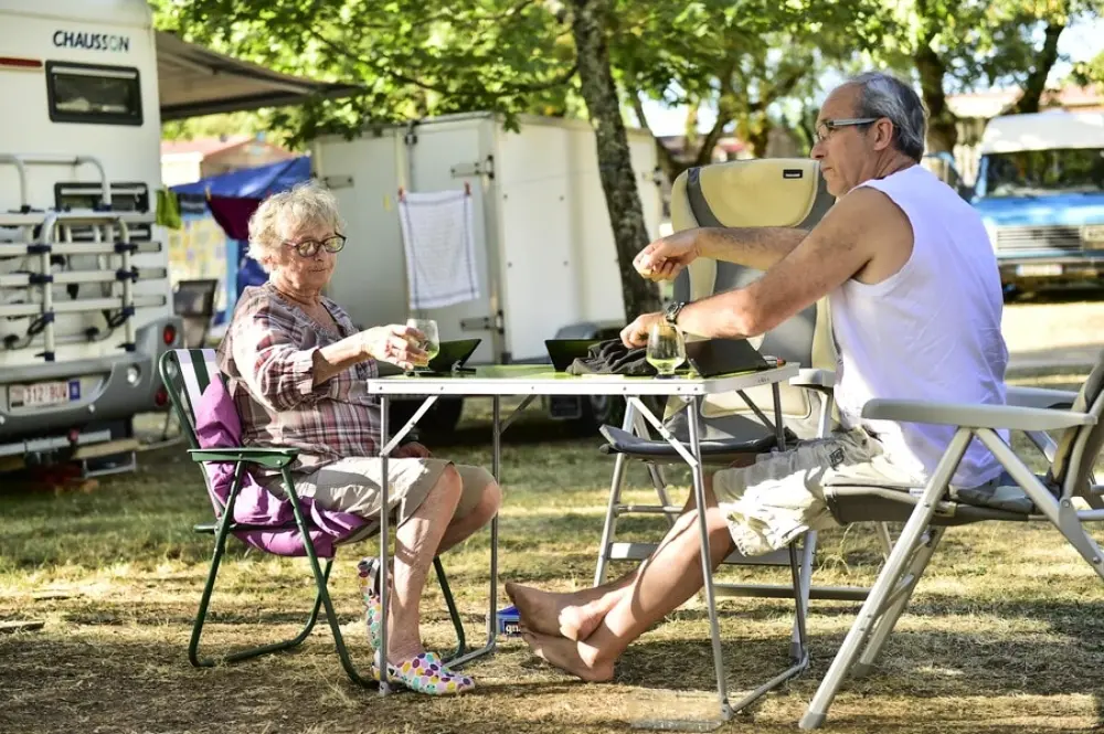 Camping Les Cigales 4 étoiles★★★★