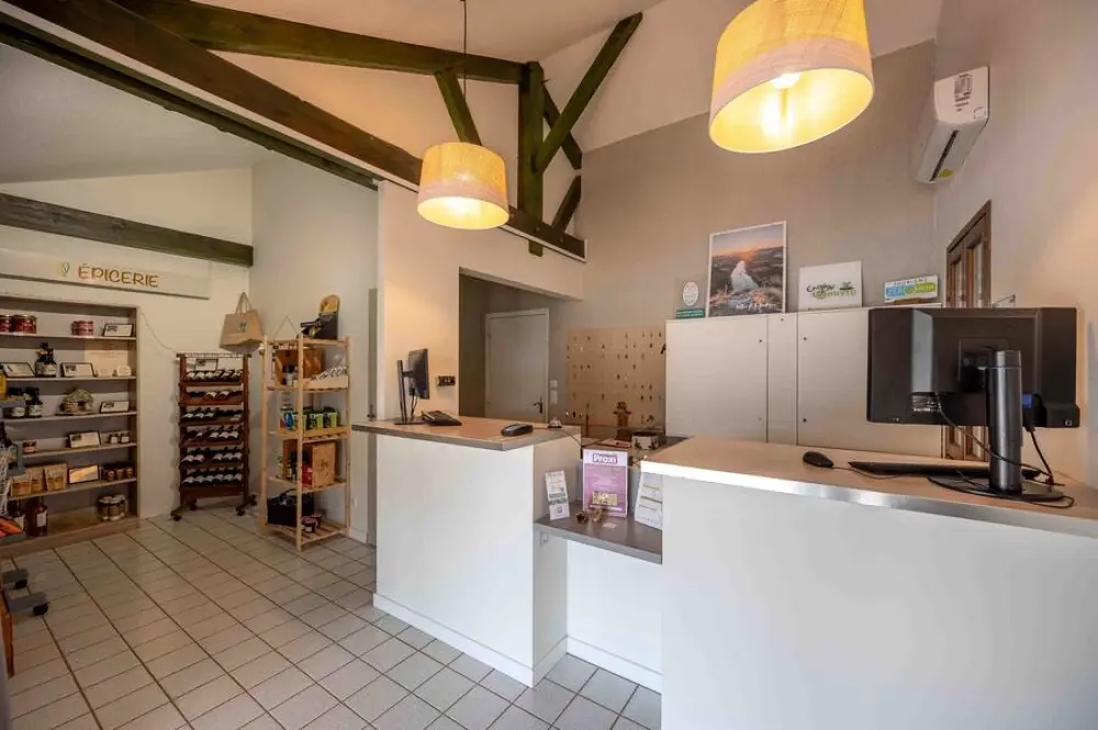 Camping Les Cigales 4 étoiles★★★★