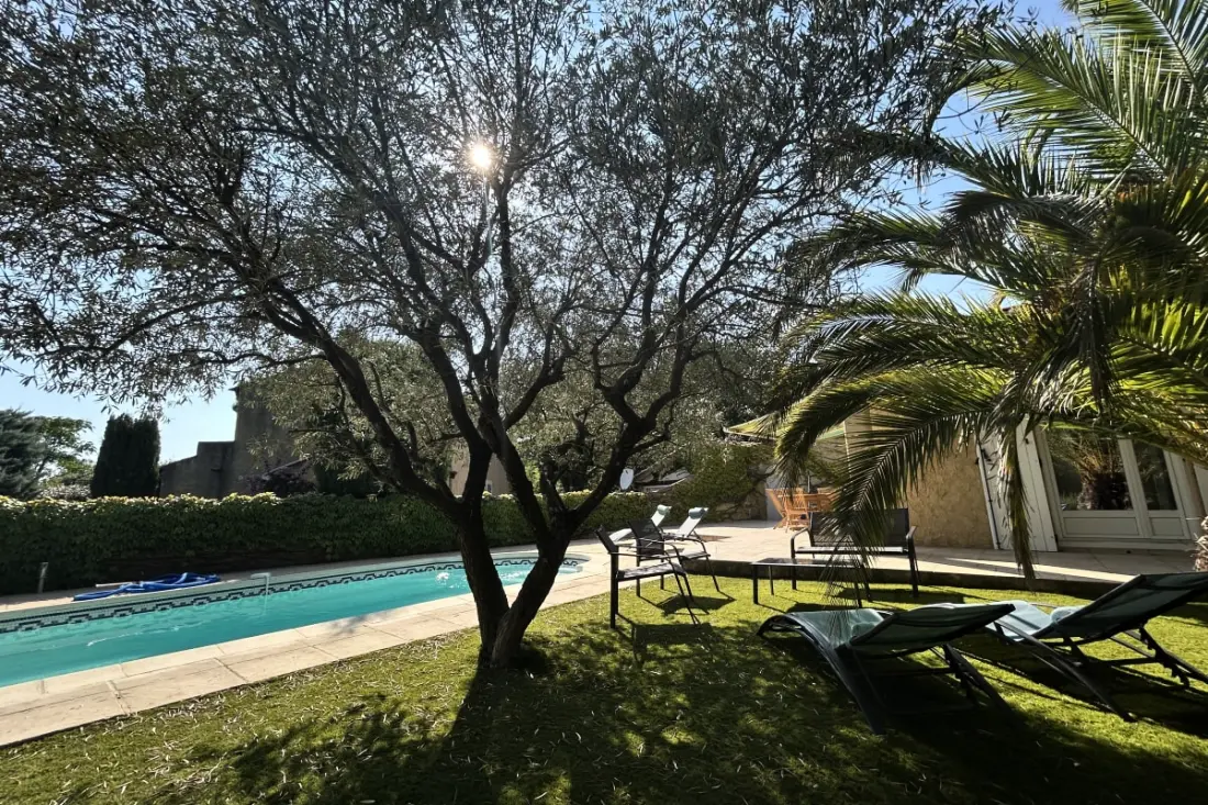 Maison Avec Piscine Privée Et Clim à Rochefort