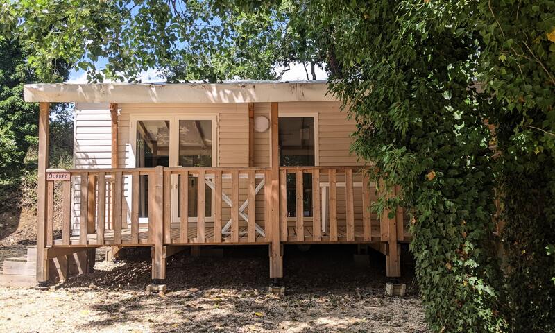 Camping Universal **** - ROCHEGUDE - 44