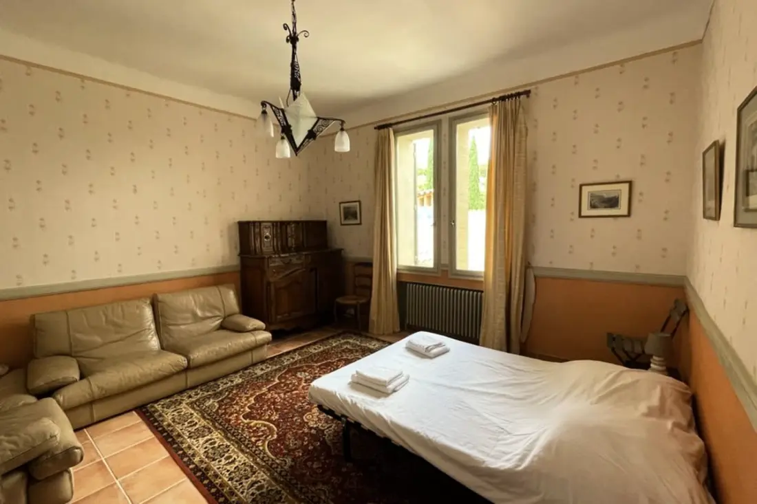 Nouveau- Villa Les Cyprès