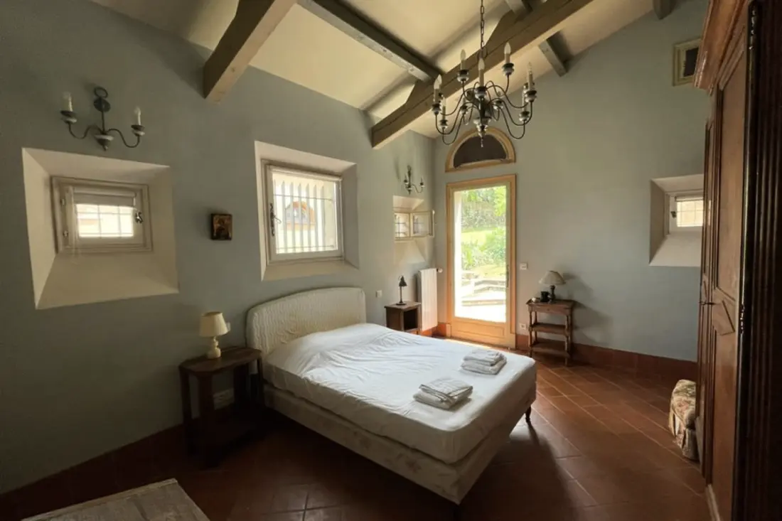 Nouveau- Villa Les Cyprès