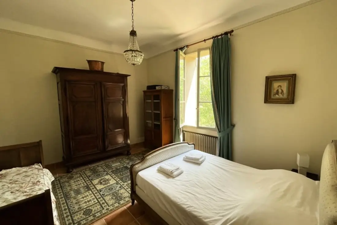 Nouveau- Villa Les Cyprès