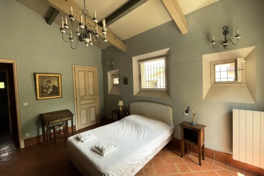 Nouveau- Villa Les Cyprès