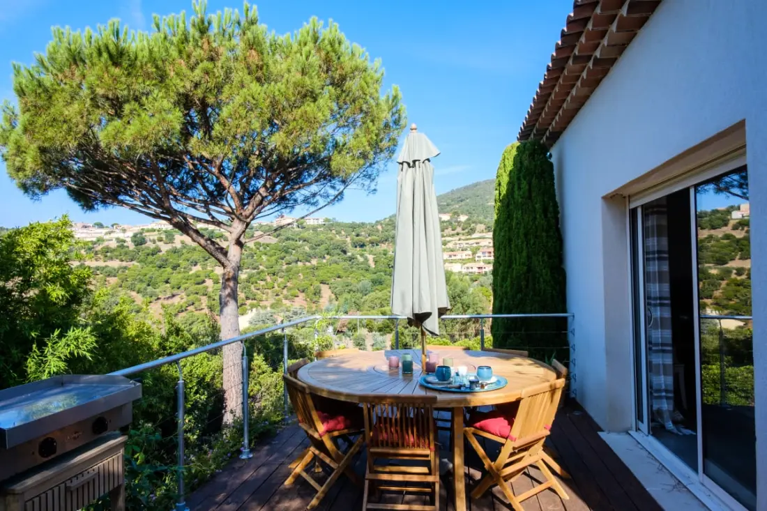 Villa In Les Issambres With Swimming Pool, Sleeps 10