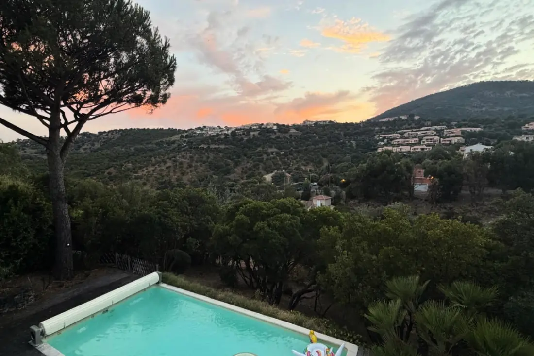 Villa In Les Issambres With Swimming Pool, Sleeps 10