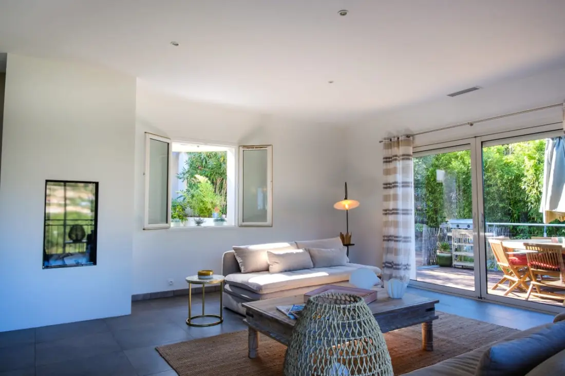 Villa In Les Issambres With Swimming Pool, Sleeps 10