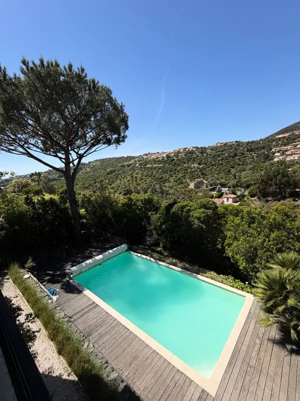 Villa In Les Issambres With Swimming Pool, Sleeps 10