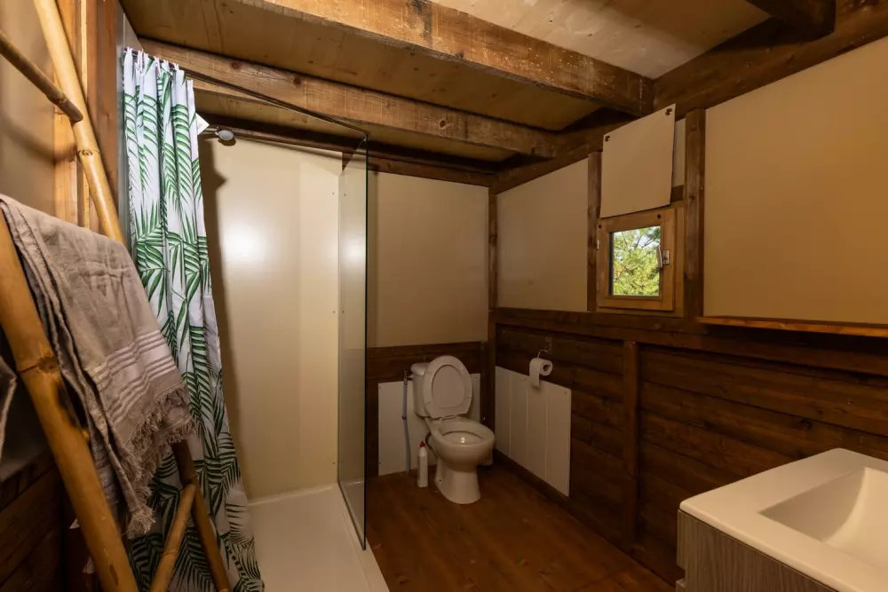 Flower Camping Les Hauts de Rosans 4 étoiles★★★★