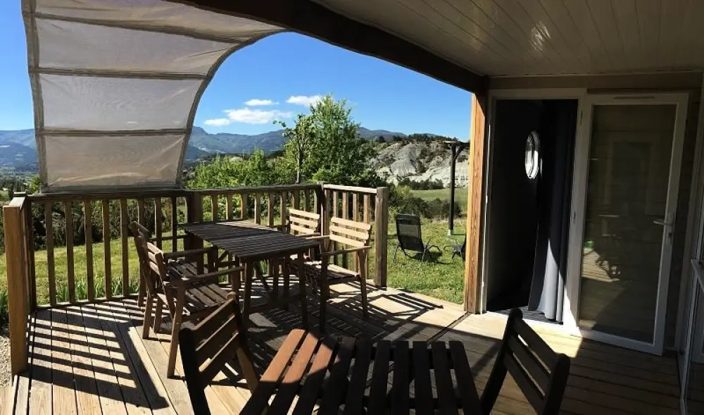 Flower Camping Les Hauts de Rosans 4 étoiles★★★★