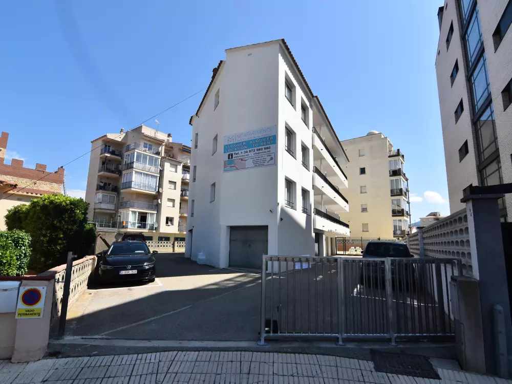 Location de Vacances Roses 567