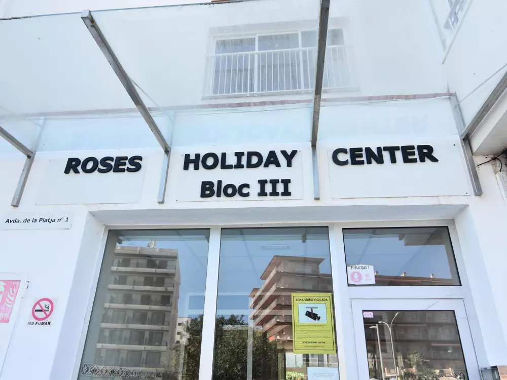 Location de Vacances Roses 579