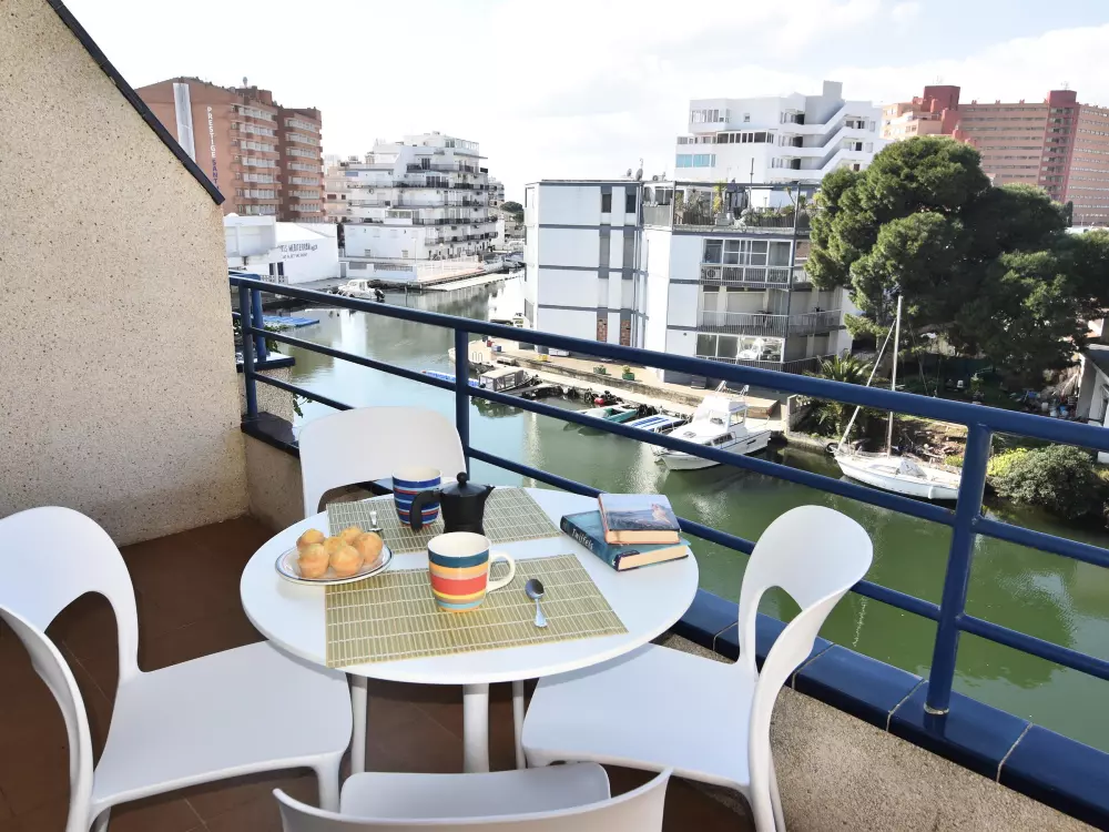 Location de Vacances Roses 588