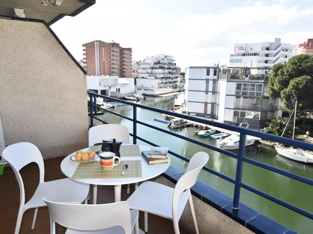 Location de Vacances Roses 588