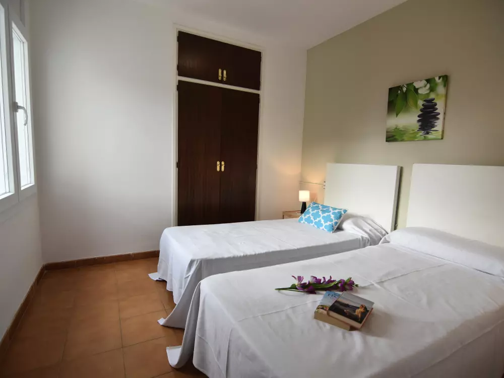 Location de Vacances Roses 591