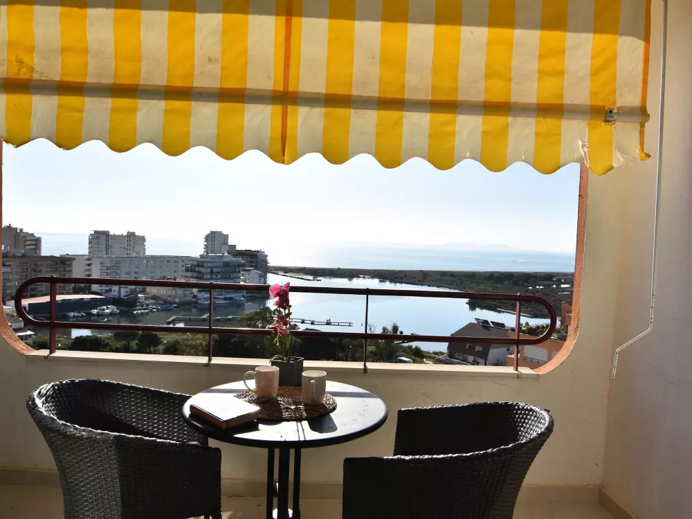 Location de Vacances Roses 609