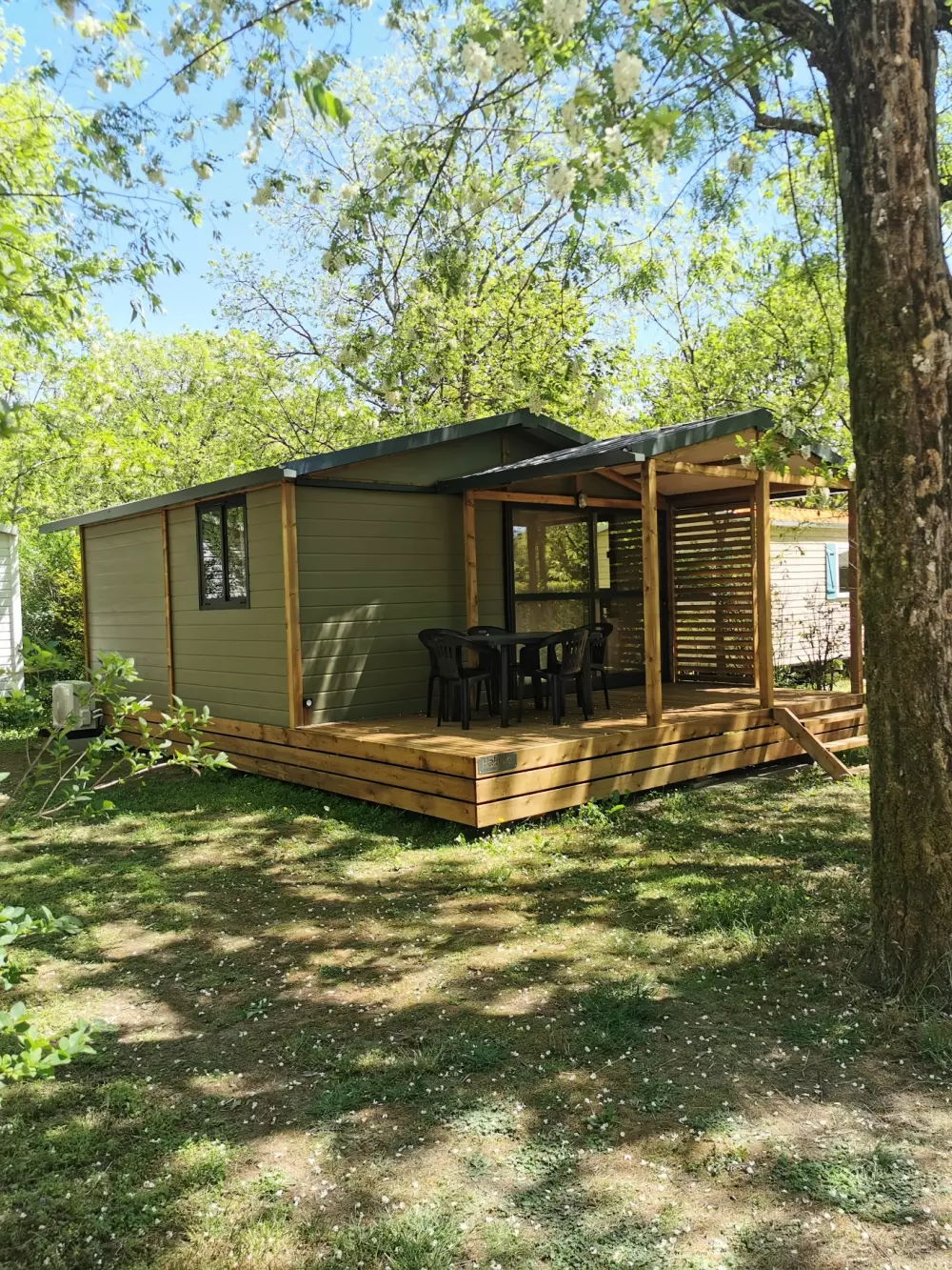 CAMPING LES HORTENSIAS 3 étoiles★★★
